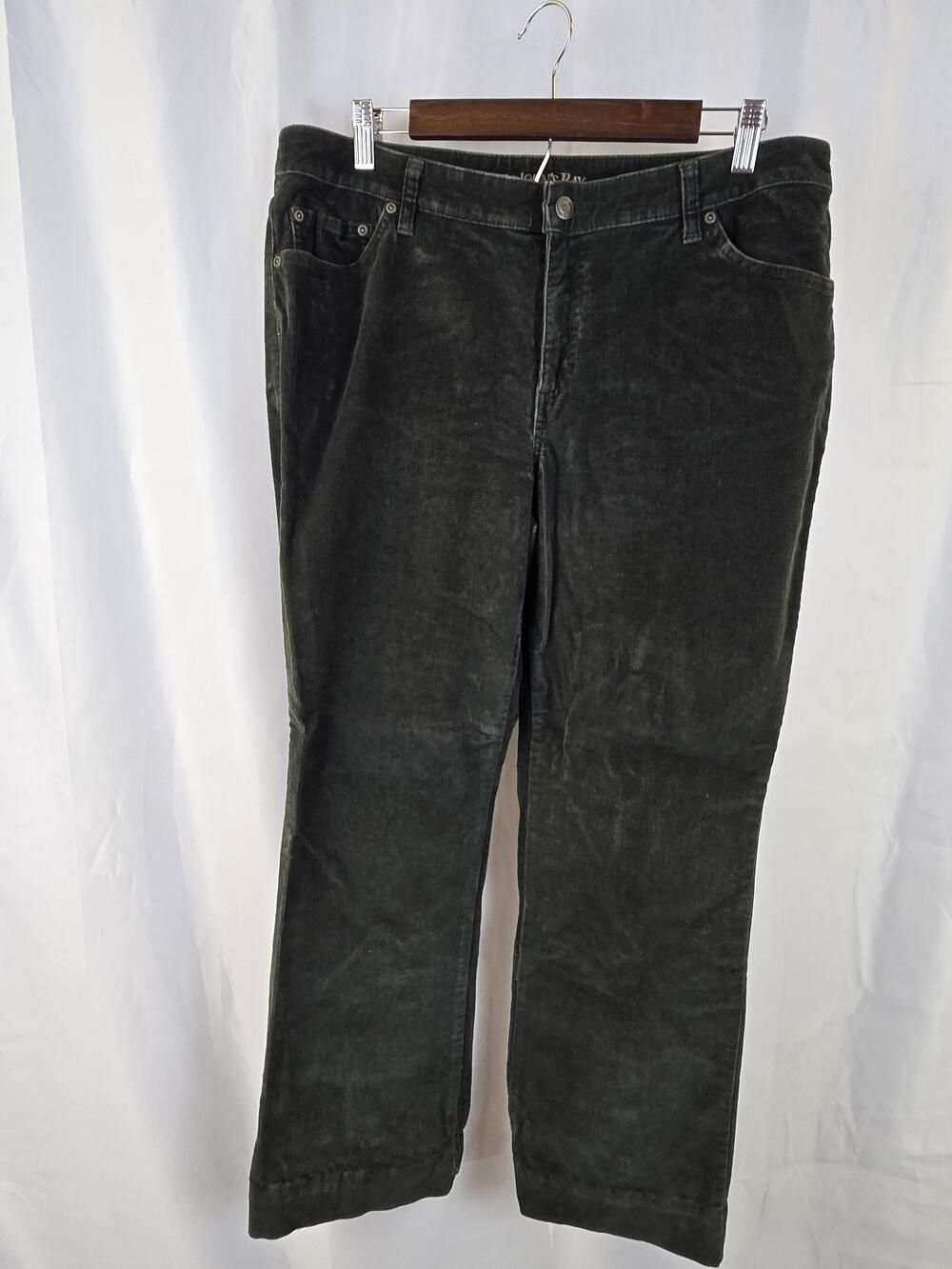 St. John's Bay Pants Womens 14 Green Corduroy Boot Cut Stretch Casual Mid Rise